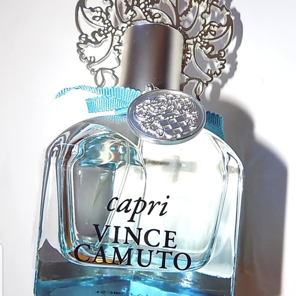 NIB Vince Camuto Capri